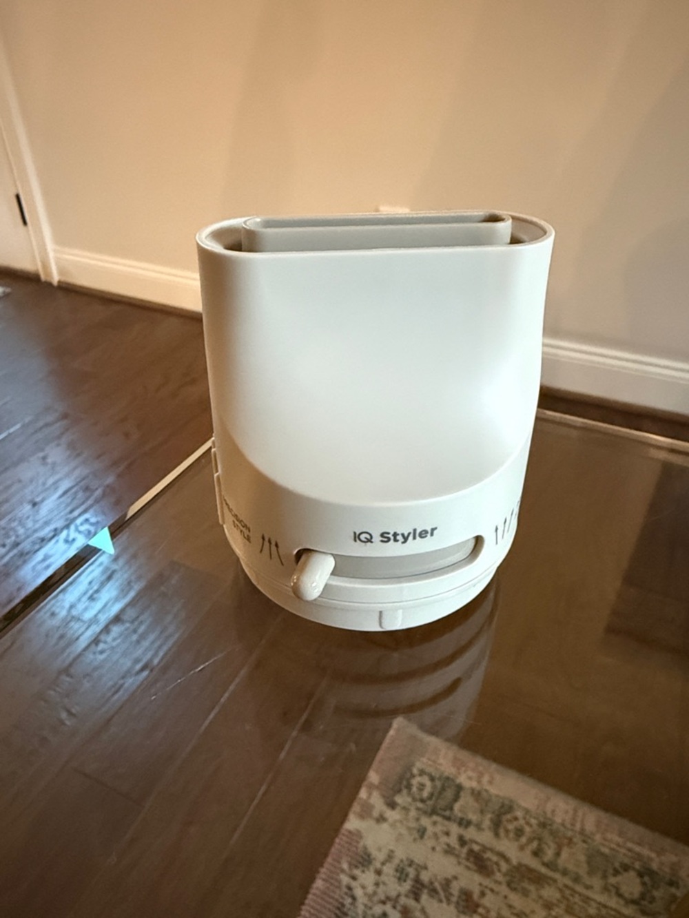 Shark Flex style IQ Styler White Electronic Styling Device